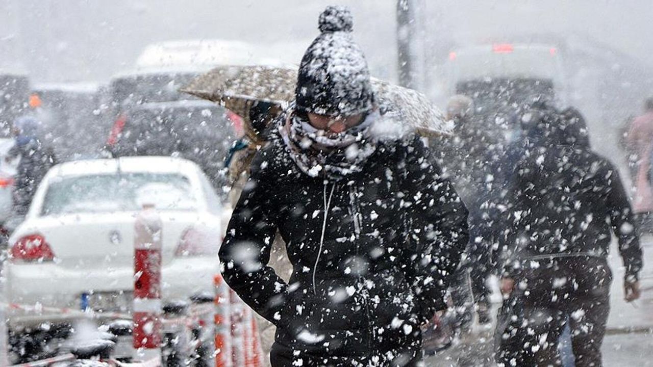 Meteoroloji'den 23 kente 'sarı kodlu' uyarı: Yağmur, kar ve fırtınaya dikkat!