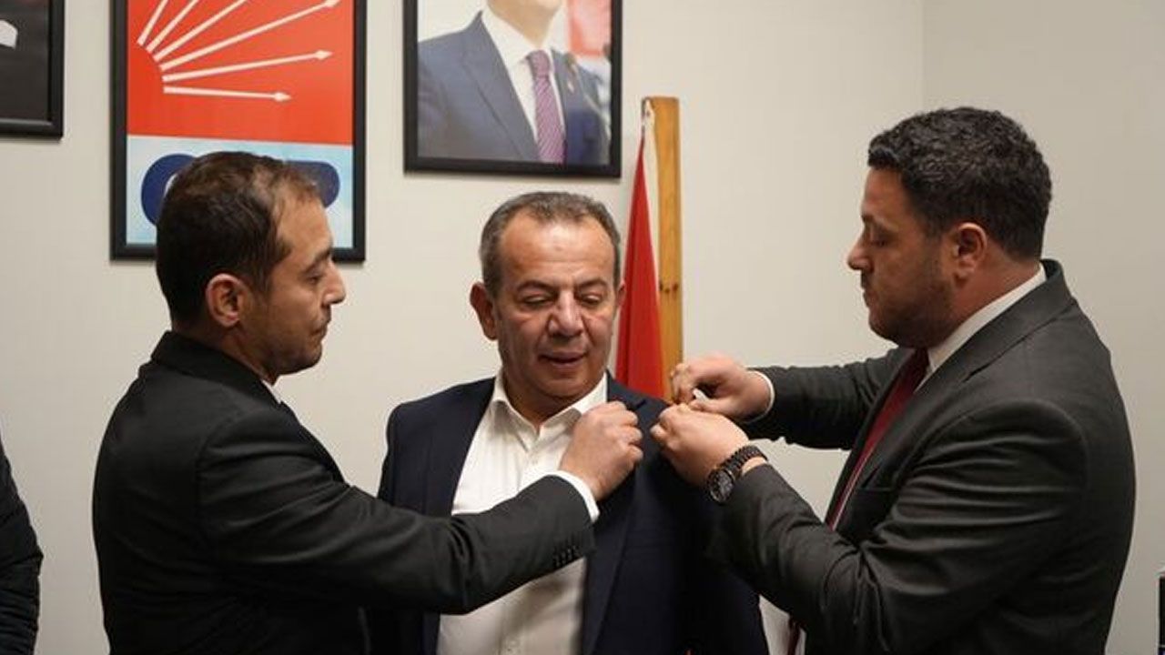Tanju Özcan yeniden CHP'ye üye oldu! "Yeni gelmedim, geri geldim"
