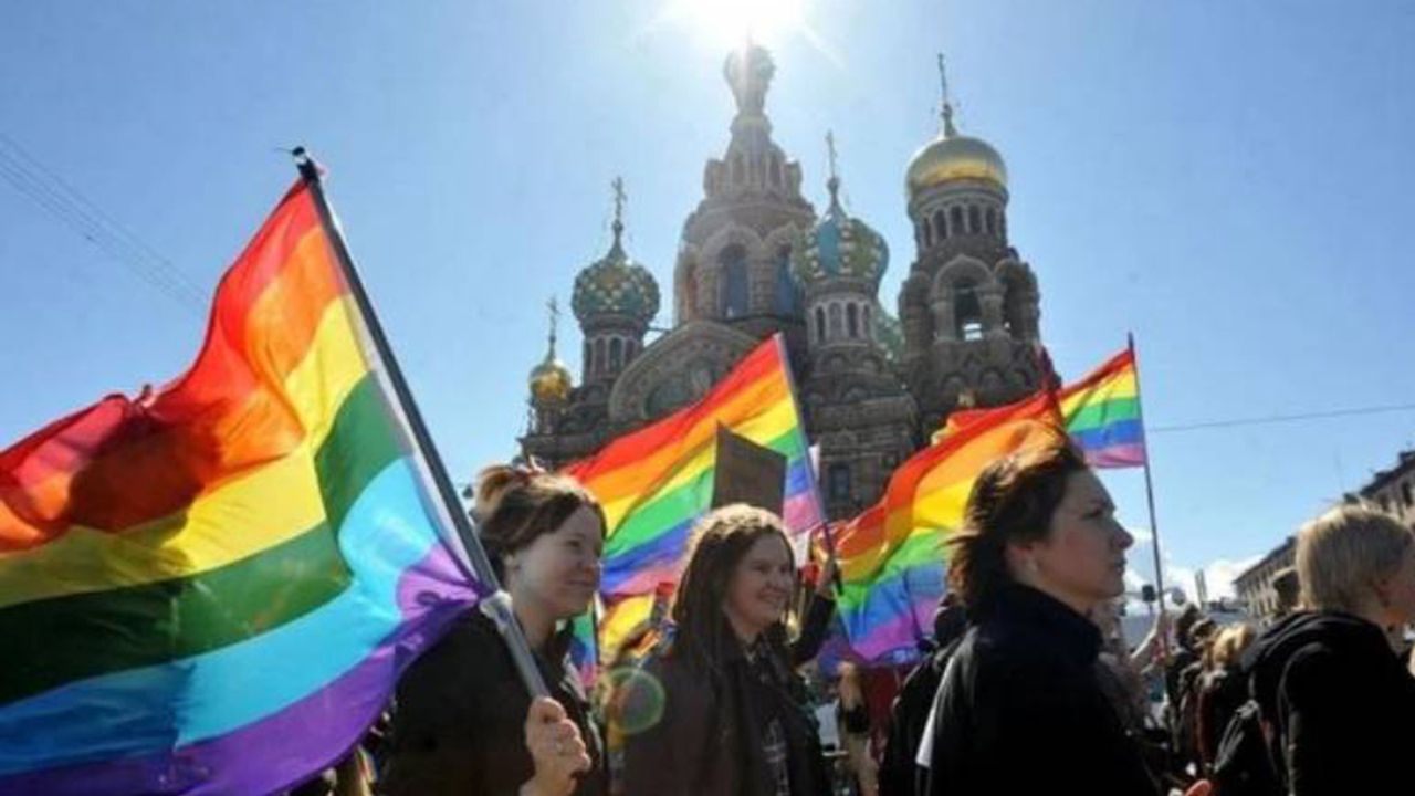 Rusya'da LGBT faaliyetlerinin yasaklanmasına karar verildi