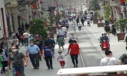 Taksim ve İstiklal Caddesi yeniden doldu