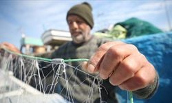 Batı Karadenizli balıkçılar ağ ve teknelerini bakıma aldı