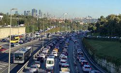 İstanbul trafiğinde Pazartesi yoğunluğu