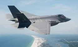 Hollanda'dan gönderilen F-35 uçakları Polonya'ya ulaştı