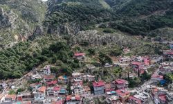 Hatay'ın dağ eteğindeki mahallesi depremi kayıpsız atlattı