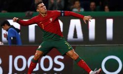 Ronaldo'dan bir gecede iki rekor! Milli takımlar tarihine geçti