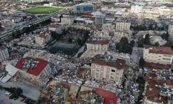 Hatay'da yıkılan 600 Evler Sitesi'nin yapı müteahhidi tutuklandı