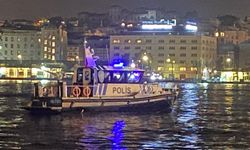 Galata Köprüsü'nden denize düşen vatandaş hayatını kaybetti