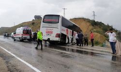 Antalya'da yolcu otobüsü devrildi: 10 yaralı