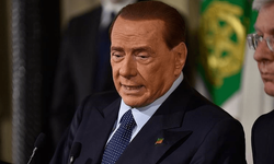 İtalya, Berlusconi için ulusal yas ilan edilmesini tartışıyor