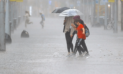 Meteoroloji tarih vererek 5 ili uyardı: Su baskını ve yıldırıma dikkat!