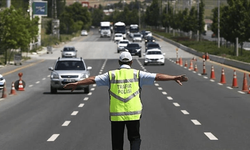 İstanbul'da salı günü bazı yollar trafiğe kapatılacak