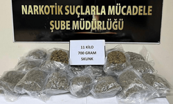 Canlı tavuk taşıyan araçta 11 kilo 700 gram uyuşturucu ele geçirildi