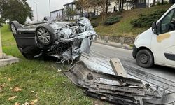 Şişli'de kaza yapan sürücü otomobilini bırakıp kaçtı