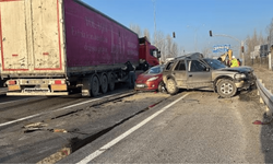 Kütahya-Tavşanlı kara yolu 8'inci kilometresinde zincirleme kaza