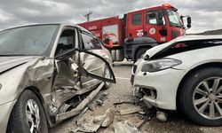 Adıyaman'ın Kahta ilçesinde kaza: 5 kişi yaralandı