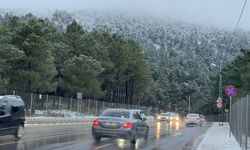 İBB kar yağışı için hazırlık yapmadı: Araçlar yolda kaldı