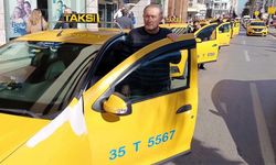 İzmir'de taksicilerden 'kabin istiyoruz' protestosu