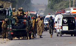 Pakistan'da seçim öncesi bombalı saldırı: 25 ölü, 38 yaralı