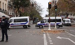 Türkiye'nin Paris Büyükelçiliği'ne molotoflu saldırı