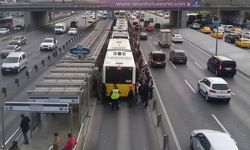 Metrobüs yolunda yenileme