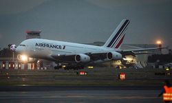 Air France kabin memurları greve gitti