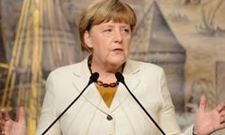 Merkel'den tarihi itiraf!