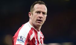 Fenerbahçe, Charlie Adam ile ilgileniyor