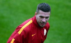 Lukas Podolski'den Fenerbahçe'ye 'pastırmalı' gönderme