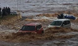 Valilik açıkladı! Mersin'de aşırı yağış yüzünden okullar tatil mi?