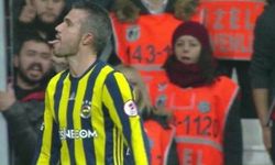 Van Persie'ye "DİL'den" sevk!