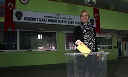 Referandum için ilk oylar kullanılmaya başlandı