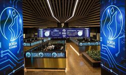 Borsa günü 25 ayın zirvesinde tamamladı