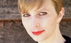 Chelsea Manning yeni yüzünü paylaştı