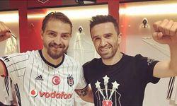 Caner Erkin ve Gökhan Gönül'den Fenerbahçe'ye nispet