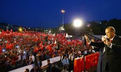 Cumhurbaşkanı Erdoğan: Öncelikle o hainlerin kafasını koparacağız