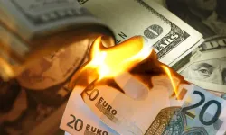 Piyasalar resmen yangın yeri! Dolar ve euro bir kez daha rekor kırdı!