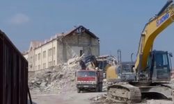 Azerbaycan, Hankendi'de Ermeni Parlamento binasını yıktı
