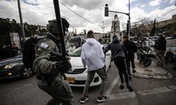 Cuma namazında Filistinlilerin Mescid-i Aksa'ya girişi engellendi