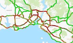Yağmur yağdı İstanbul'da trafik yoğunluğu yüzde 85'e çıktı