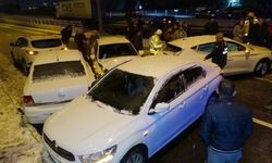 Erzurum'da yollar buz pistine döndü! 17 ayrı kazada 48 araç birbirine girdi