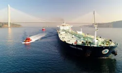 İstanbul Boğazı'nda gemi trafiği çift yönde askıya alındı