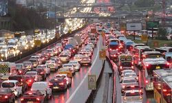 İstanbul'da iftar öncesi trafik yoğunluğu yüzde 83'e ulaştı