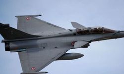 Yunanistan'a ait F-16 savaş uçağı denize düştü