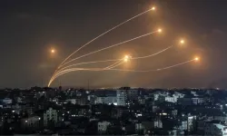 Sirenler çaldı, füzeler ateşlendi! Hizbullah'tan İsrail'e gece yarısı saldırı