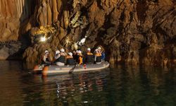 Dünyanın üçüncü, Türkiye'nin en büyük yeraltı gölü