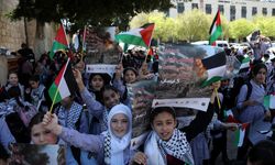 5 Nisan Filistinli Çocuklar Günü dolayısıyla gösteri düzenledi