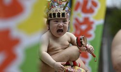Japonya'da 'ağlayan bebek sumo' yarışması düzenlendi