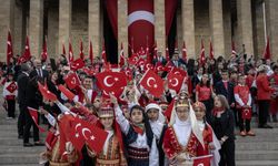 Türkiye'de 23 Nisan coşkusu... Siyasilerden 23 Nisan mesajları