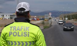 43 ilin geçiş güzergahı olan 'kilit kavşak' Kırıkkale'de trafik yoğunluğu