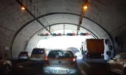 Kuzey Marmara Otoyolu'ndaki kaza trafiği durma noktasına getirdi